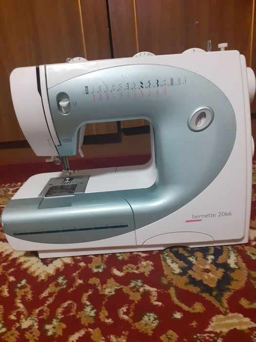 Швейная машинка. 2шт новая