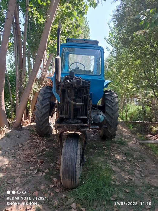 MTZ 80 sotiladi.
