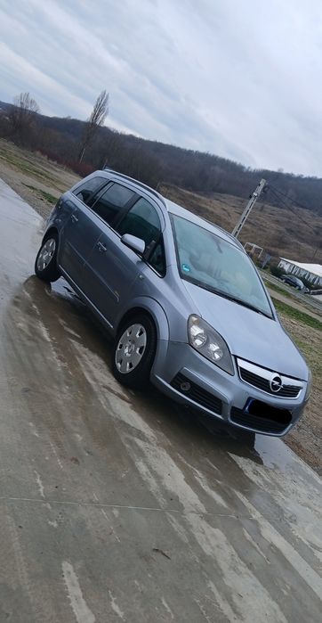 Vând opel zafira b 2006 1.9CDTI 120 cp
