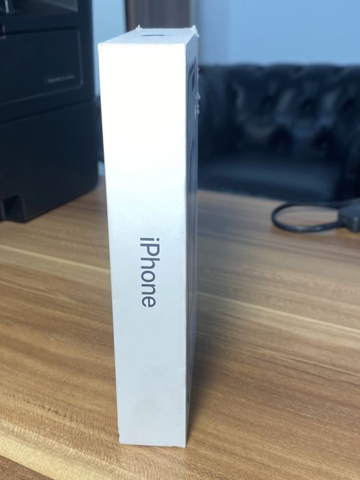 iPhone 15 • 128 GB • Black