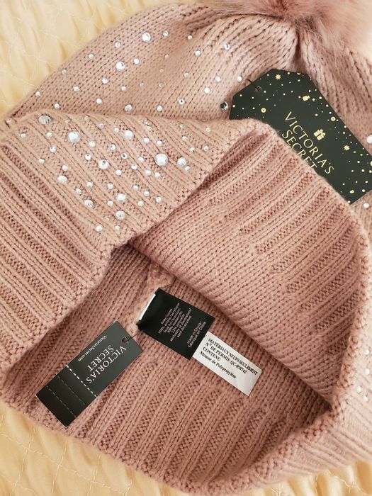 Шапка "Victoria's Secret" оригинал