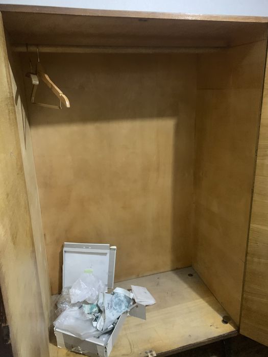 Шкаф и полки продам