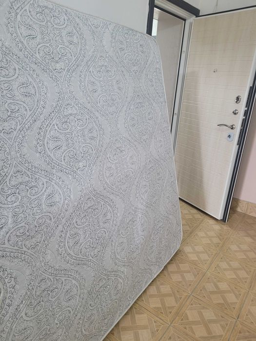 Матрас дввспальный 170 210