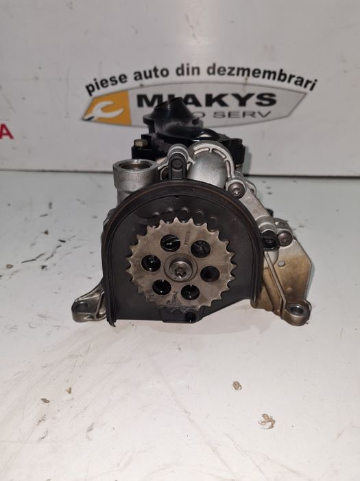 Pompa ulei 2.0 disel 184Cp BMW N47D20C  / cod 7810823 an - 2010-2017