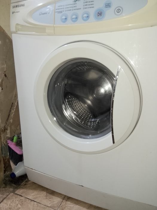 Продам стиральную машину