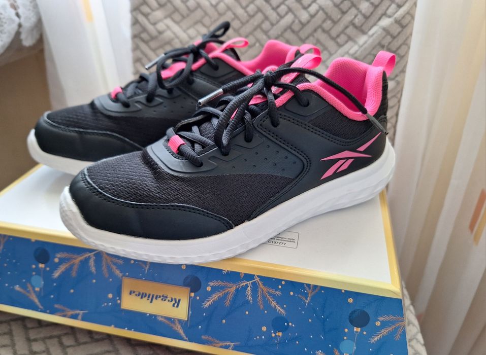 Маратонки Reebok, 37 номер