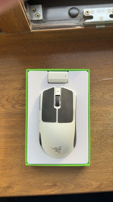 Razer viper v3 pro white editon