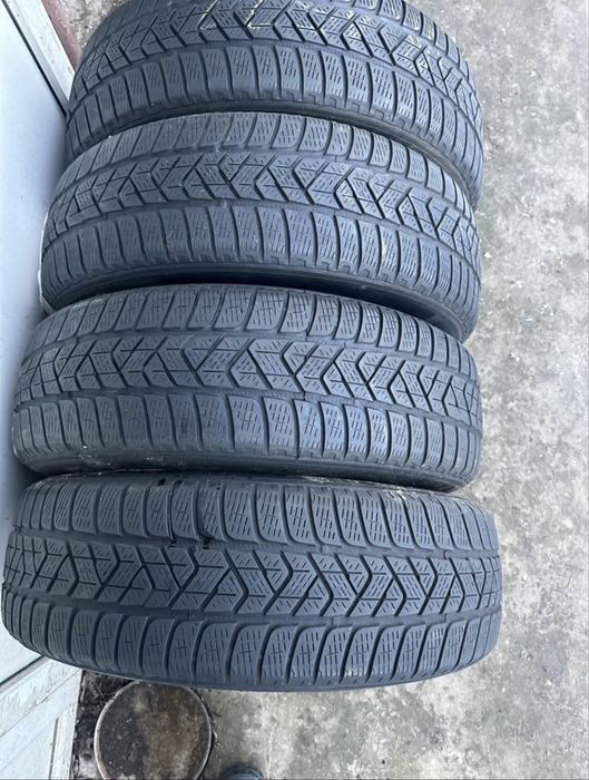 Anvelope Pirelli 215 65 R17
