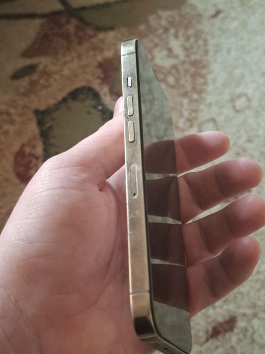 Продам Айфон 13 про на 256гб