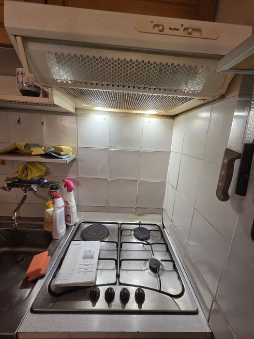Кухненски бокс с барплот
