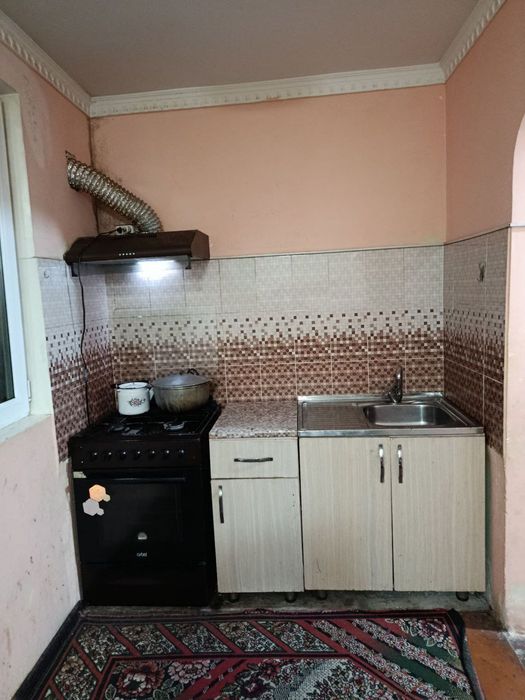 Продаю квартиру Яшнабадский р-он ул. Джаркурганская Ок-уй 2-ком 1-этаж