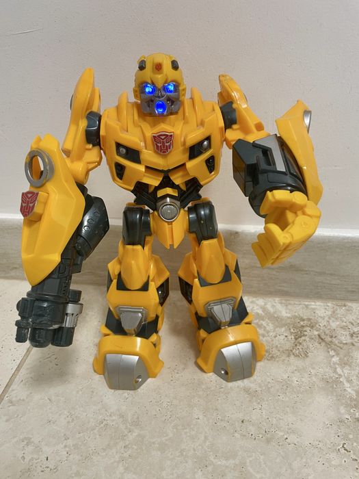 Figurina/robot Bumblebee Hasbro 2009
