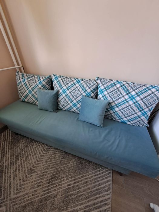 Разтегателен диван