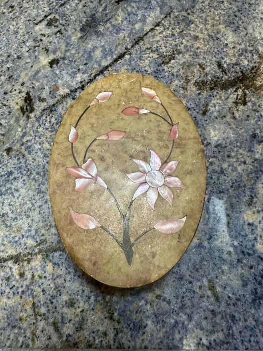 Vând cutie din marmură cu sidef