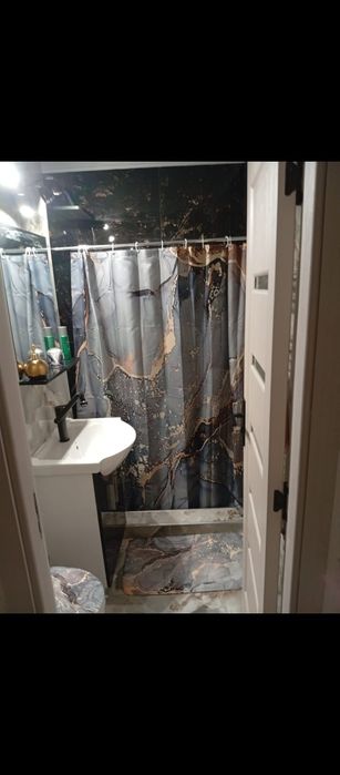 Închiriez apartament