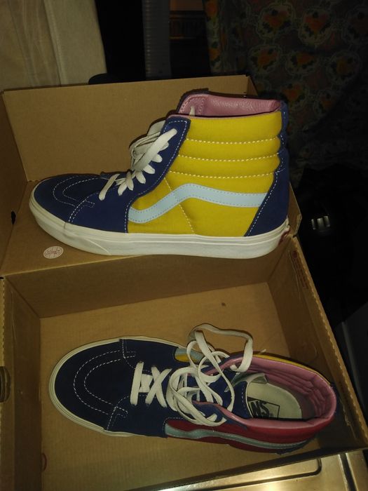 Adidași VANS impecabili