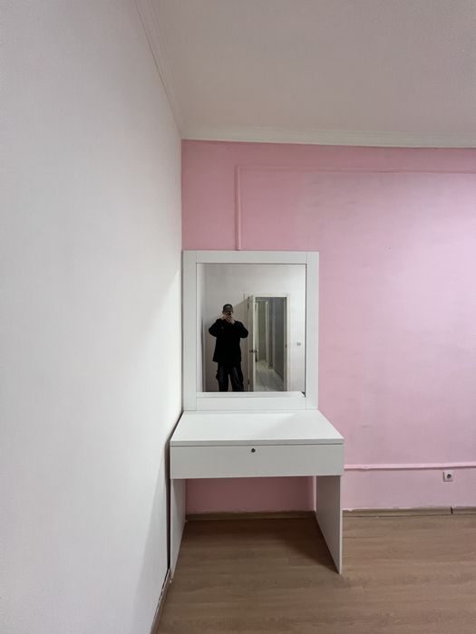 Шкафчик с зеркалом