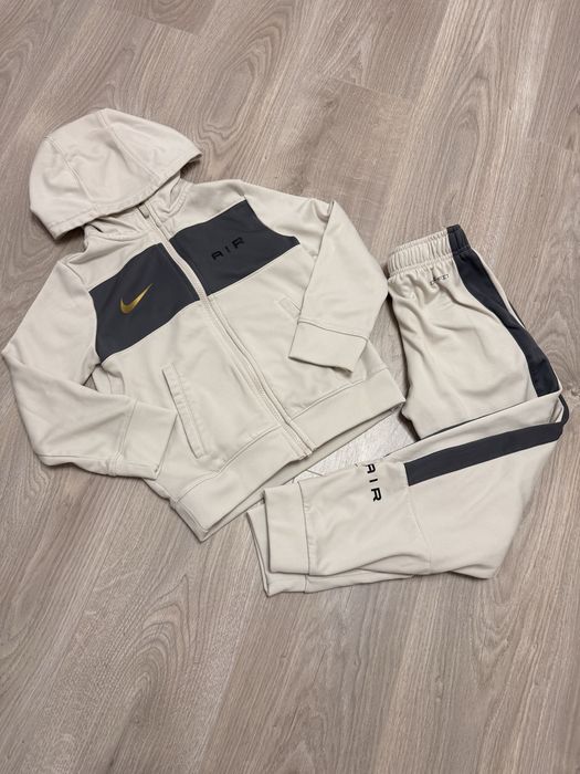 Trening Nike Air 122-128