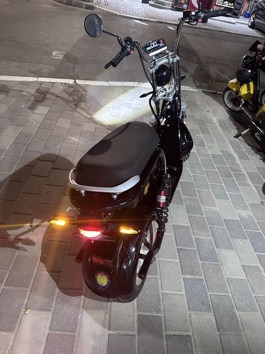 Scuter electric fara permis cu carte RAR  NOU