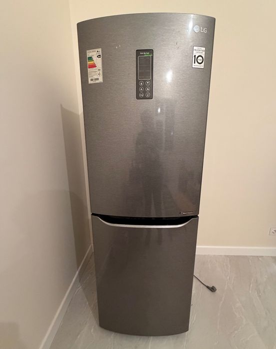 Продам холодильник LG