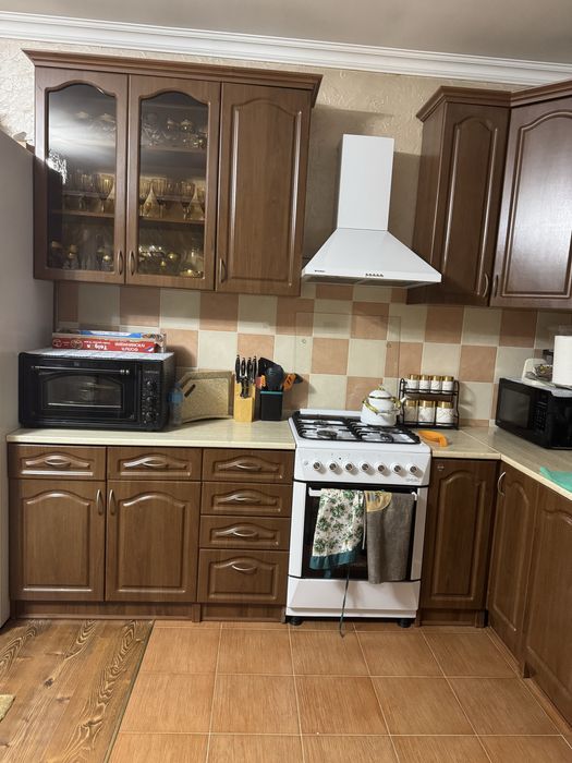 Продаю кухонный гарнитур