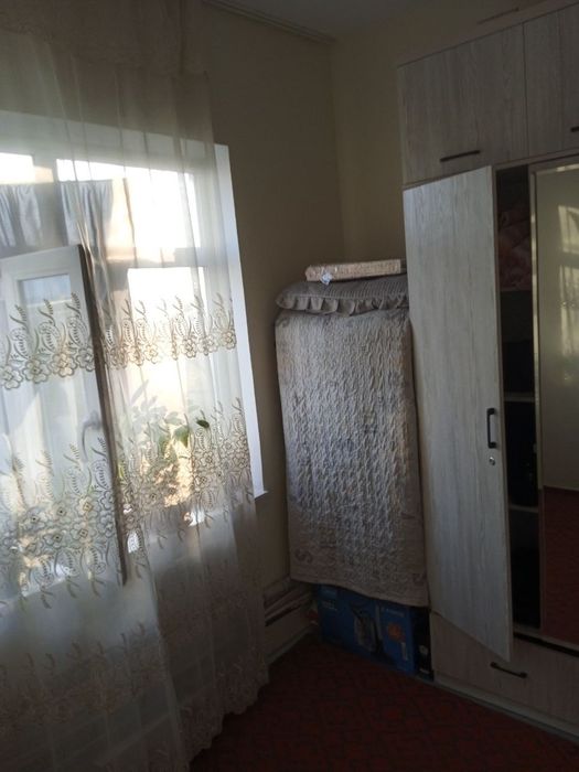 Uy sotiladi 1 XONA 2 XONA QILINGAN 40 kv