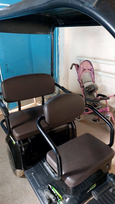 Скутер трицикл 3х местный новый