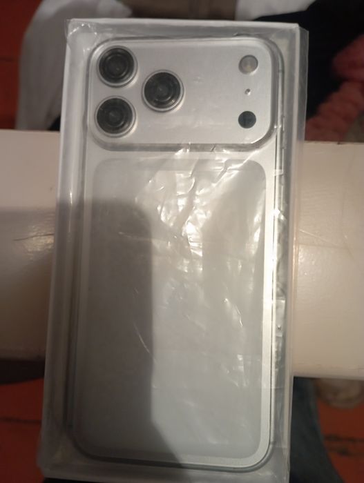 Айфон 17 про Макс