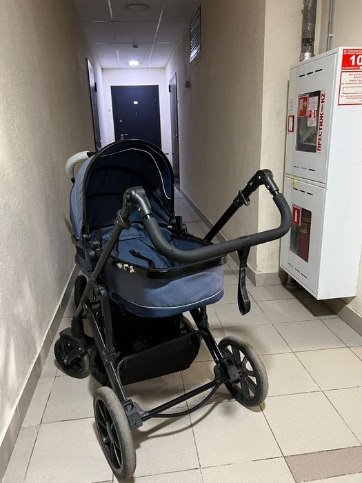 Коляска детская 10000 тенге