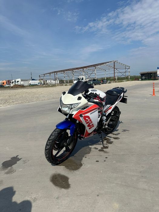 Vand honda cbr 125r