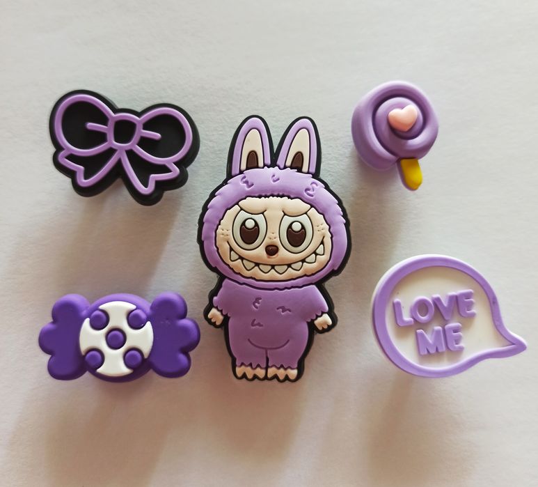 Labubu значки за crocs