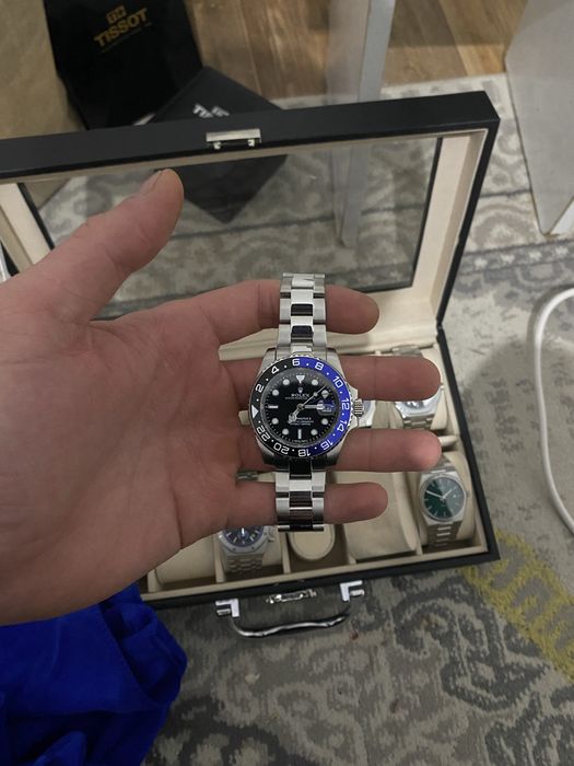 Продам часы Rolex с коробкой