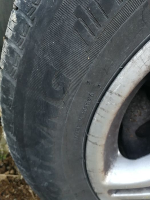 Зимни гумиии с джантите