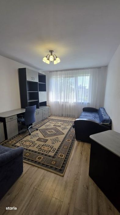 Apartament 3 camere, zona centrala, 2 balcoane, disponibil imediat