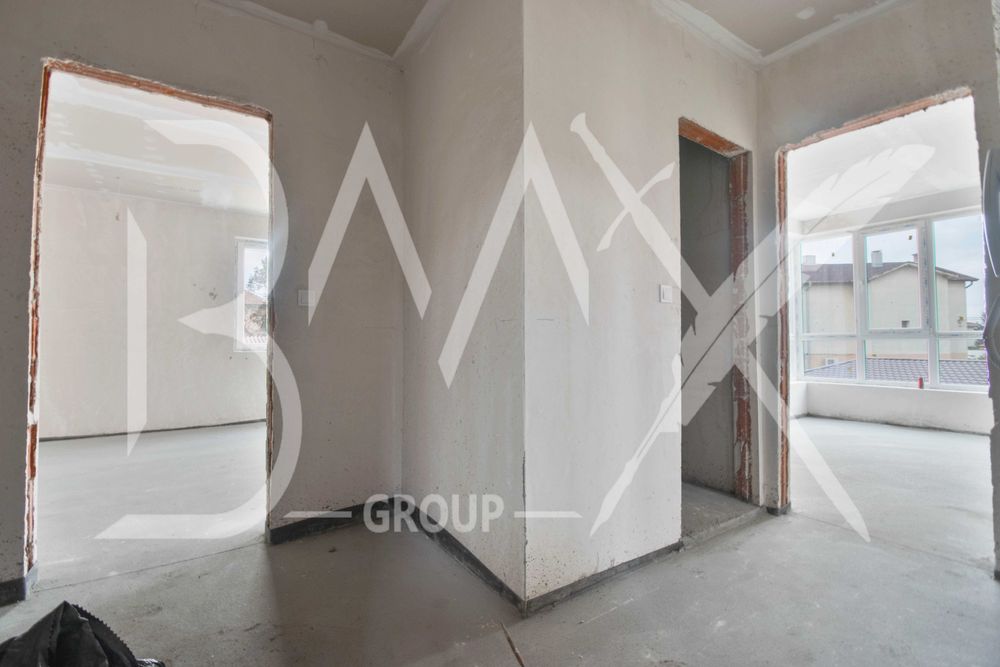 Тристаен Враждебна