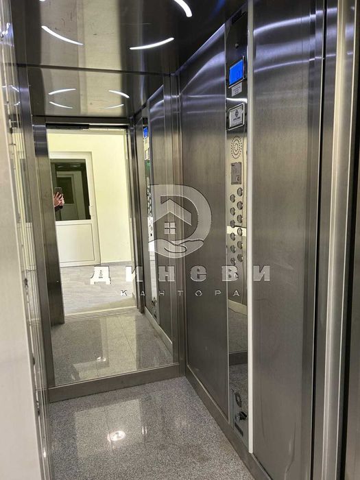 Тристаен апартамент над Медицински факултет