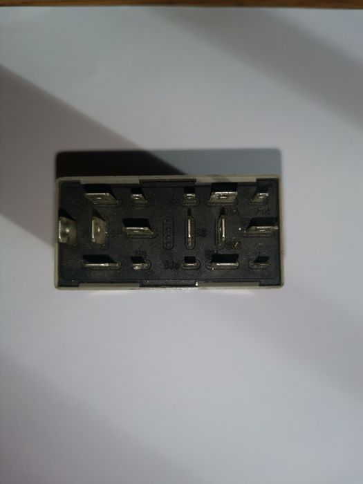 Releu/ modul temporizare +stropitoare far  vw golf 4(gama vag skoda, s