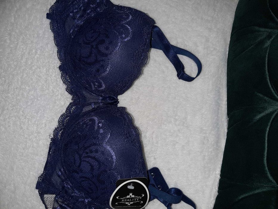 Sutien albastru dantelat NOU superb stil Victoria's Secret
