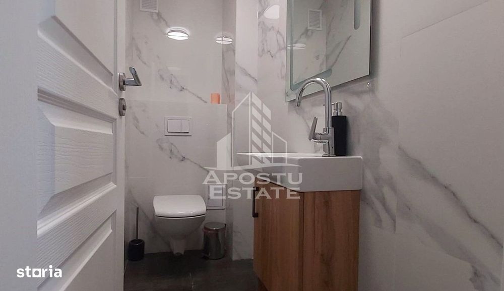 Apartament cu 3 camere  decomandat in zona Maranata