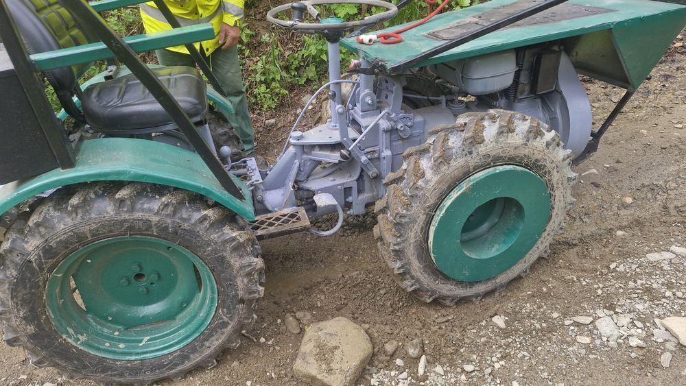 Pasquali 906 tractor articulat
