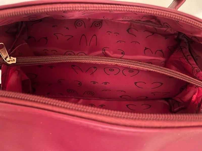 Козметична чанта Triumph, несесер Kerastase, несесер Vichy