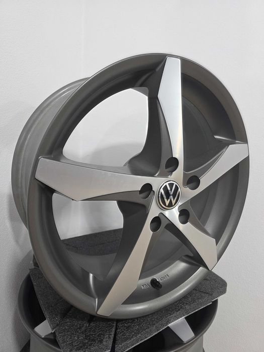 Jante 18 VW Amarok Transporter T5 T6 Caravelle Multivan Touareg 5x120 65.1 8j et35