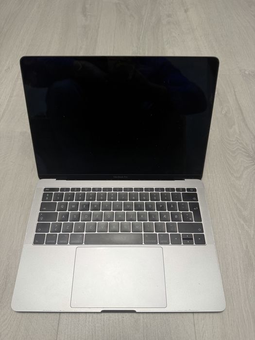 MacBook Pro 2017 de piese