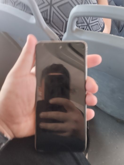 Продам телефон infinix smart 8
