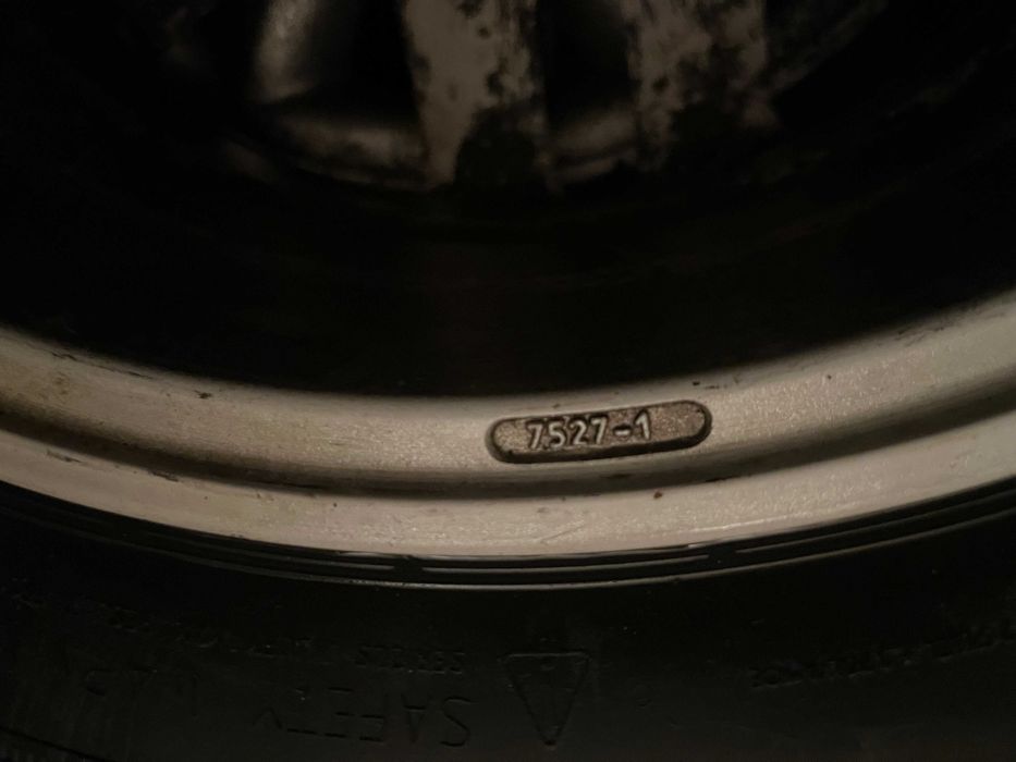 4 броя Зимни гуми GISLAVED с джанти 195/65/15 ДОТ2020