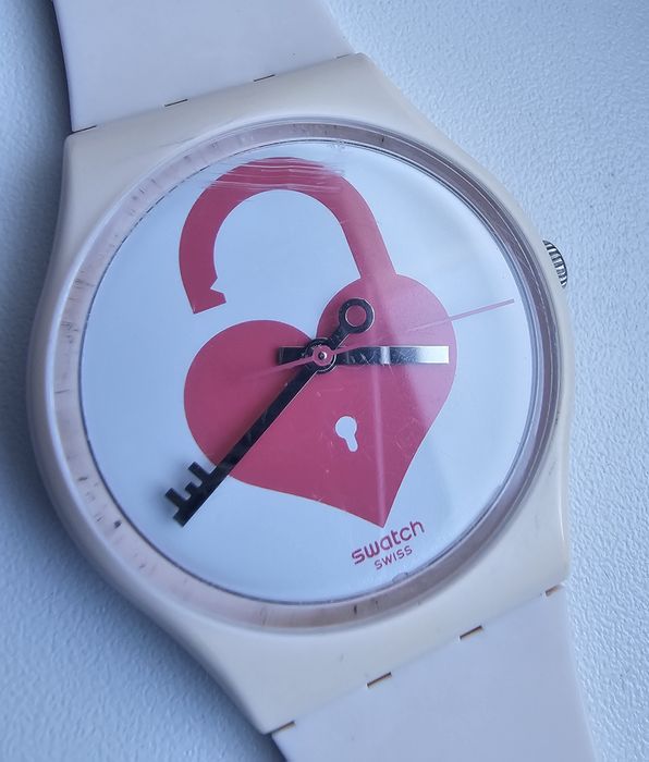 Дамски / момичешки часовник Swatch "Unlock My Heart", GZ292