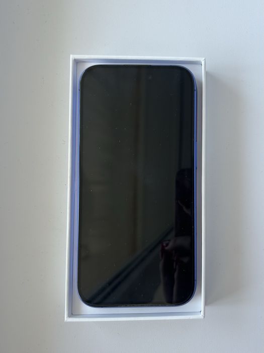 iPhone 16, 256 ГБ