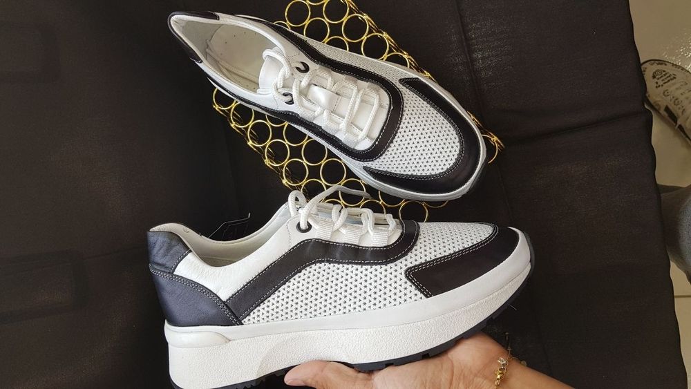 37размер  кроссовки кожаные премиум качество