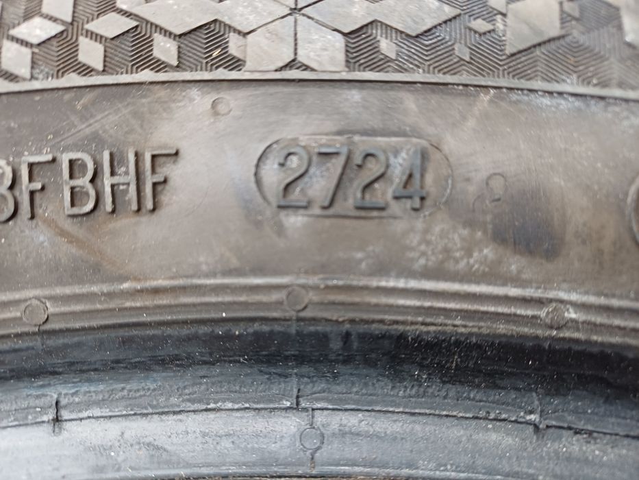 Гуми 225/55/17 Континентал