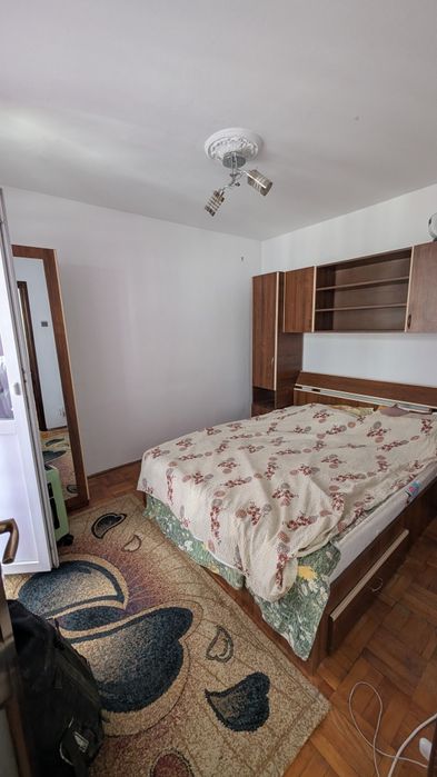 Închiriez apartament 2 camere semidecomandat proprietar